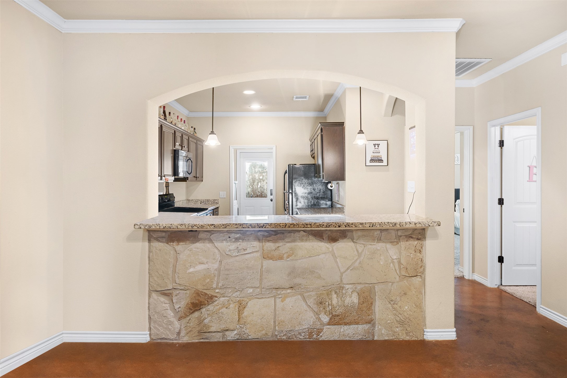 121 Armored Avenue Property Photo 4