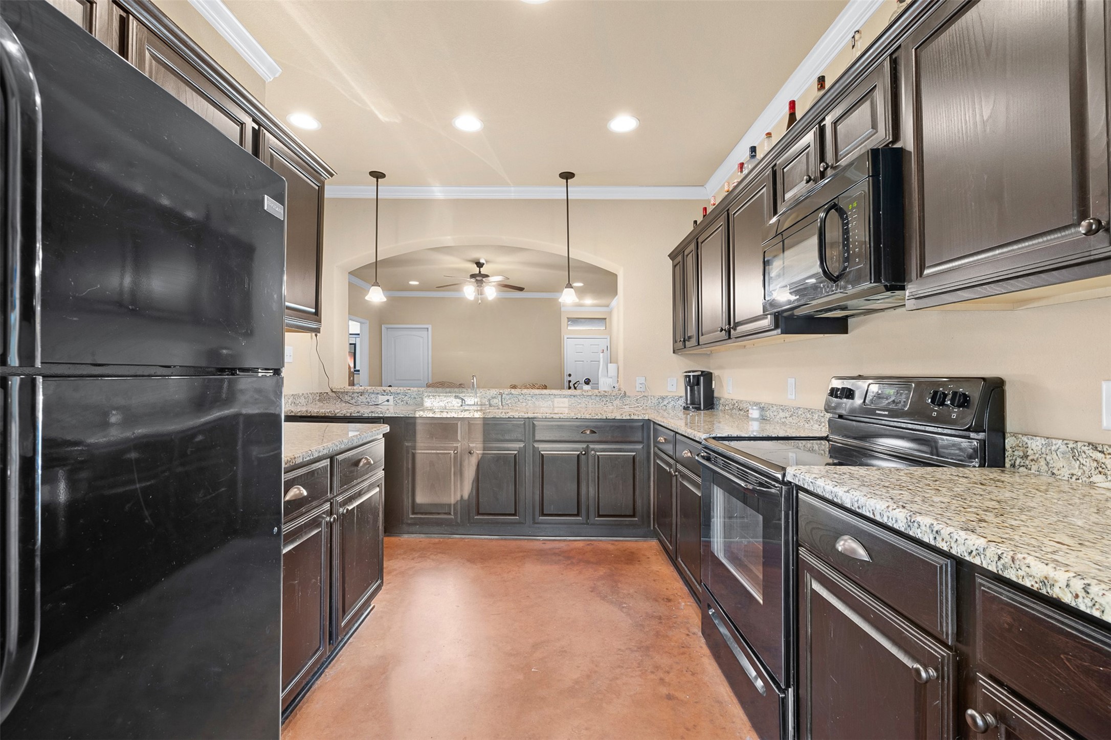 121 Armored Avenue Property Photo 5