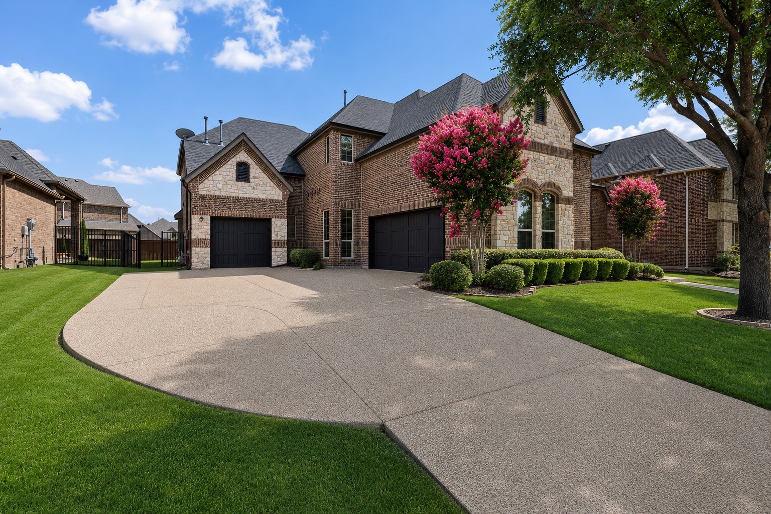 2708 Trophy Club Drive Property Photo 4