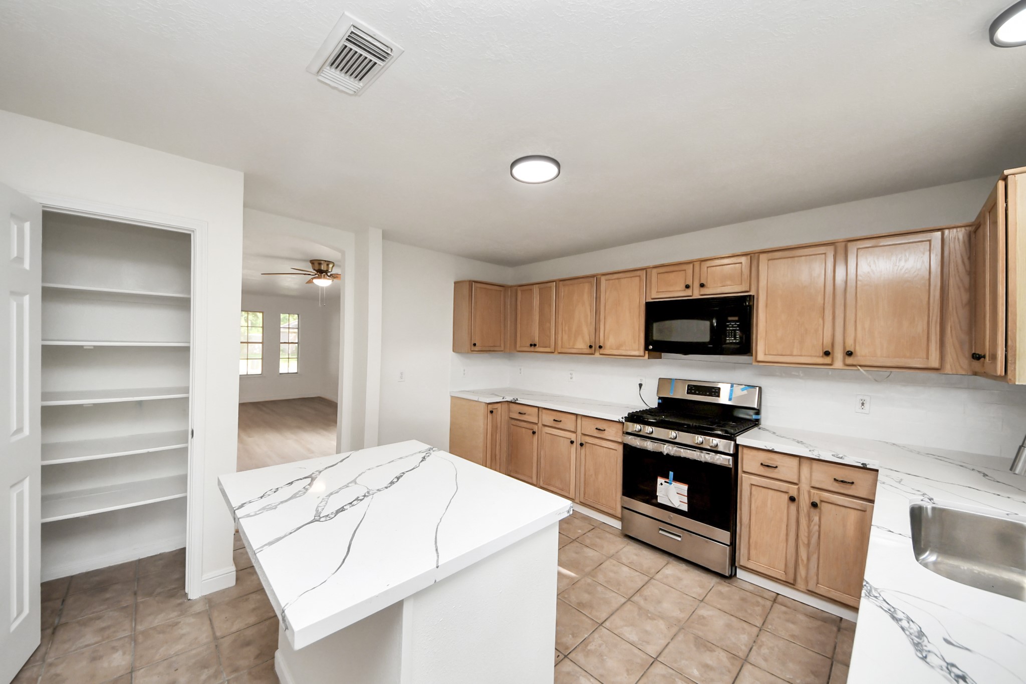 3046 Texas Oak Drive Property Photo 29