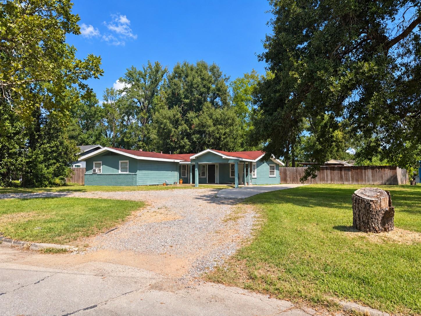 5210 Bristol Drive, Beaumont Tx 77707 Property Photo 1