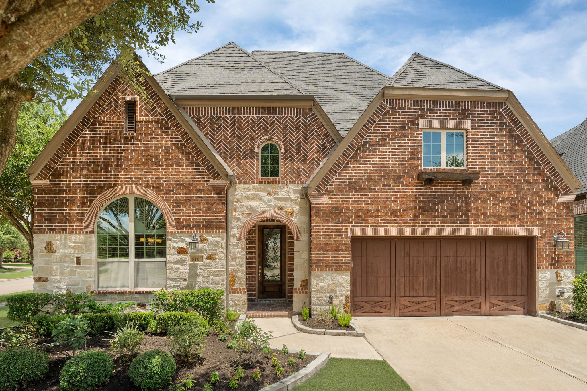 5103 Rollingwood Oak Lane Property Photo 1