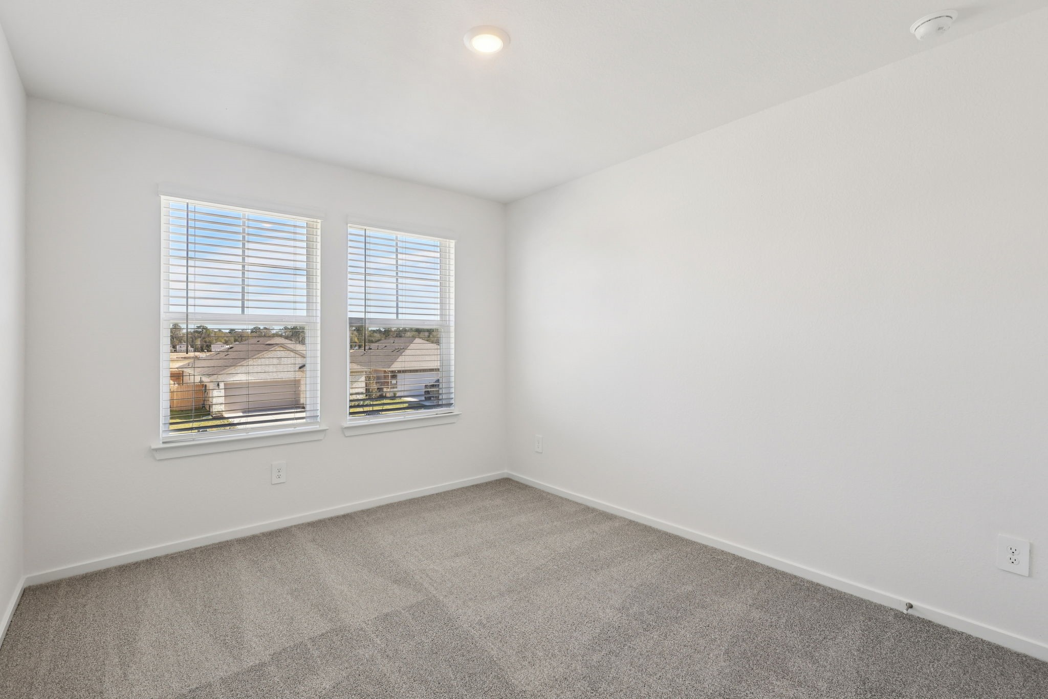 14048 Granger Pointe Lane Property Photo 23