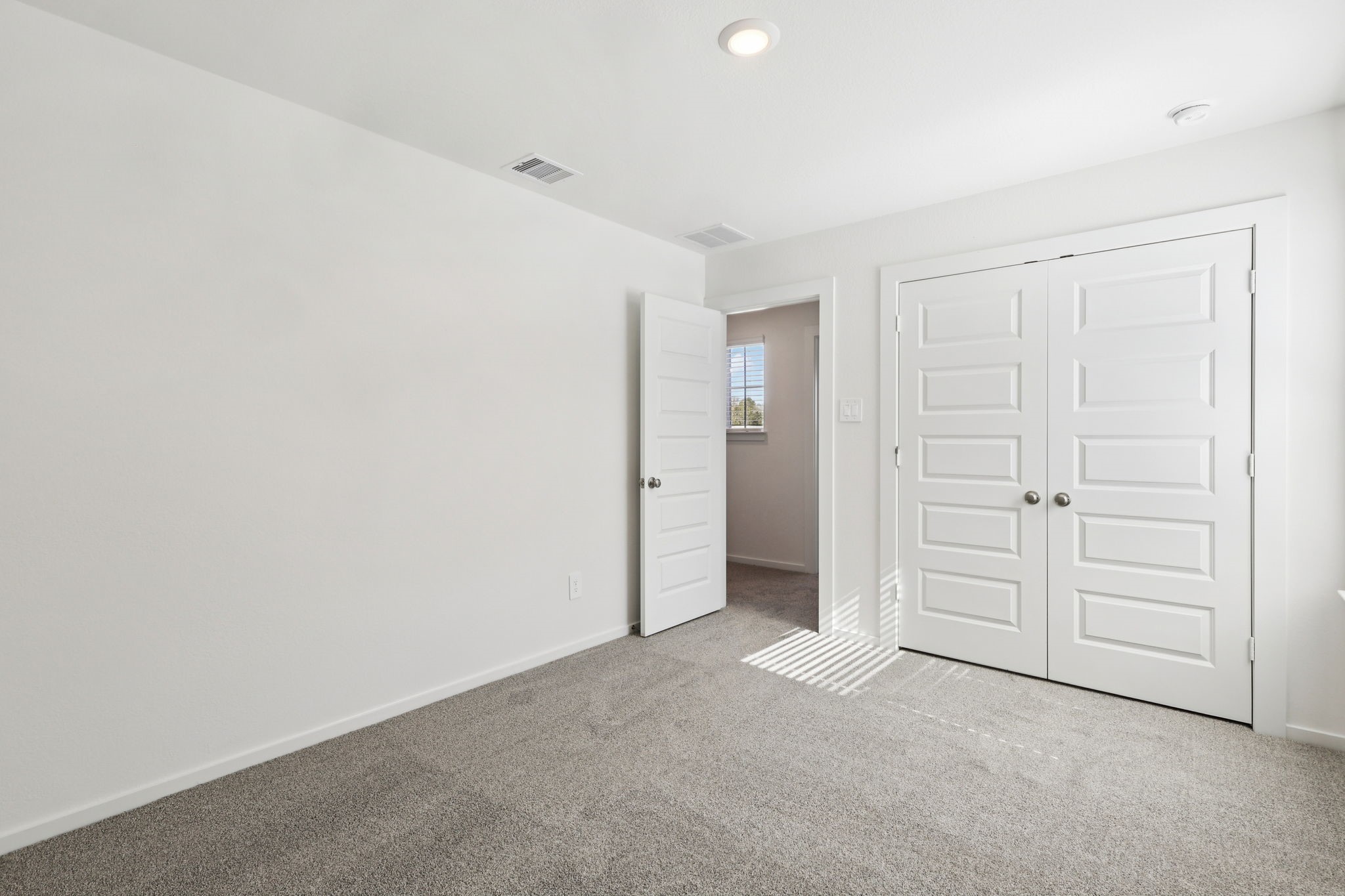 14048 Granger Pointe Lane Property Photo 27