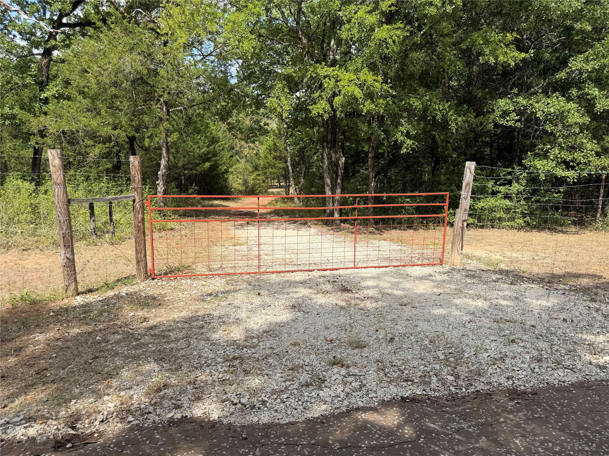 00 Cr 421 Property Photo 1