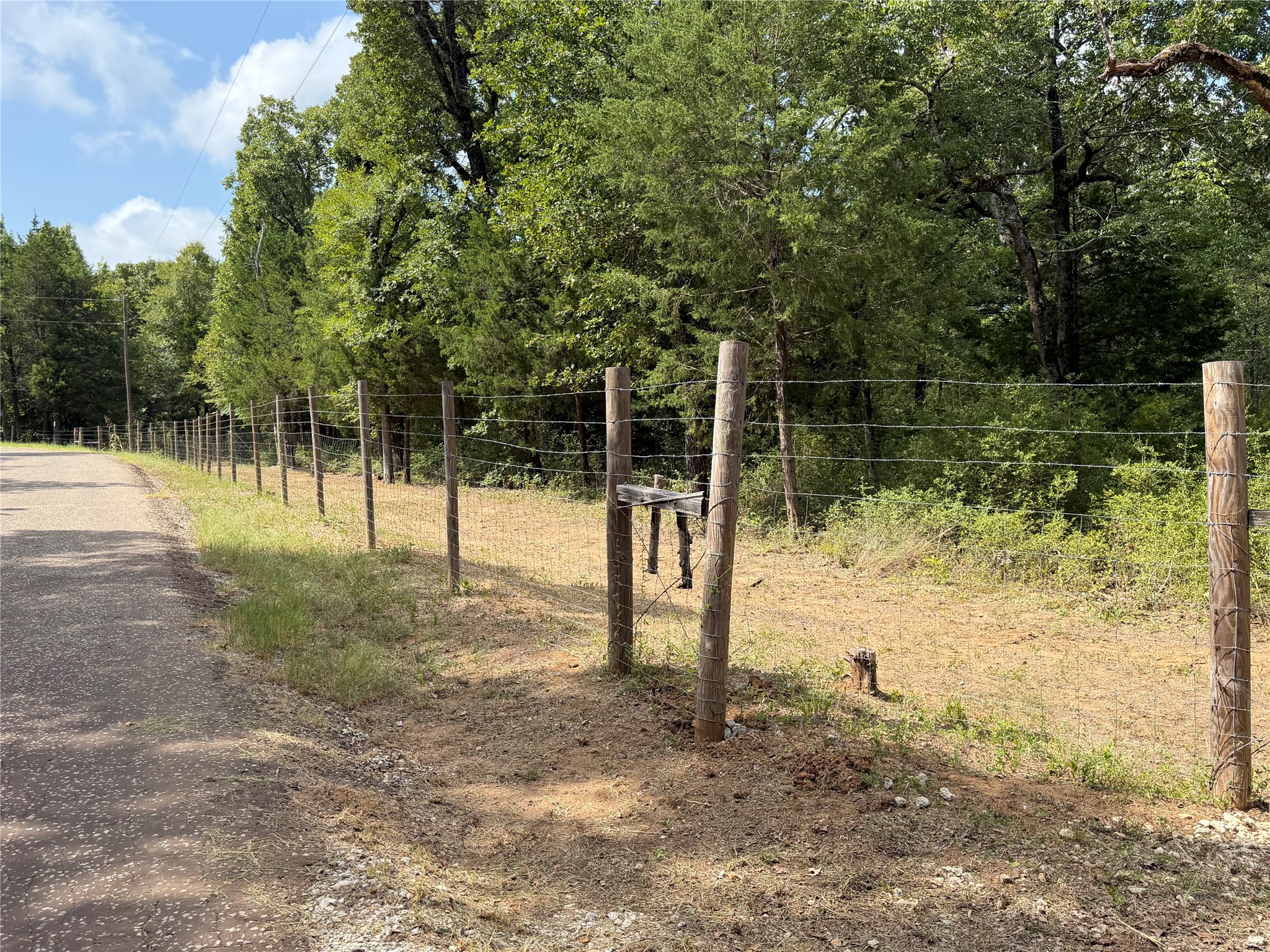 00 Cr 421 Property Photo 6