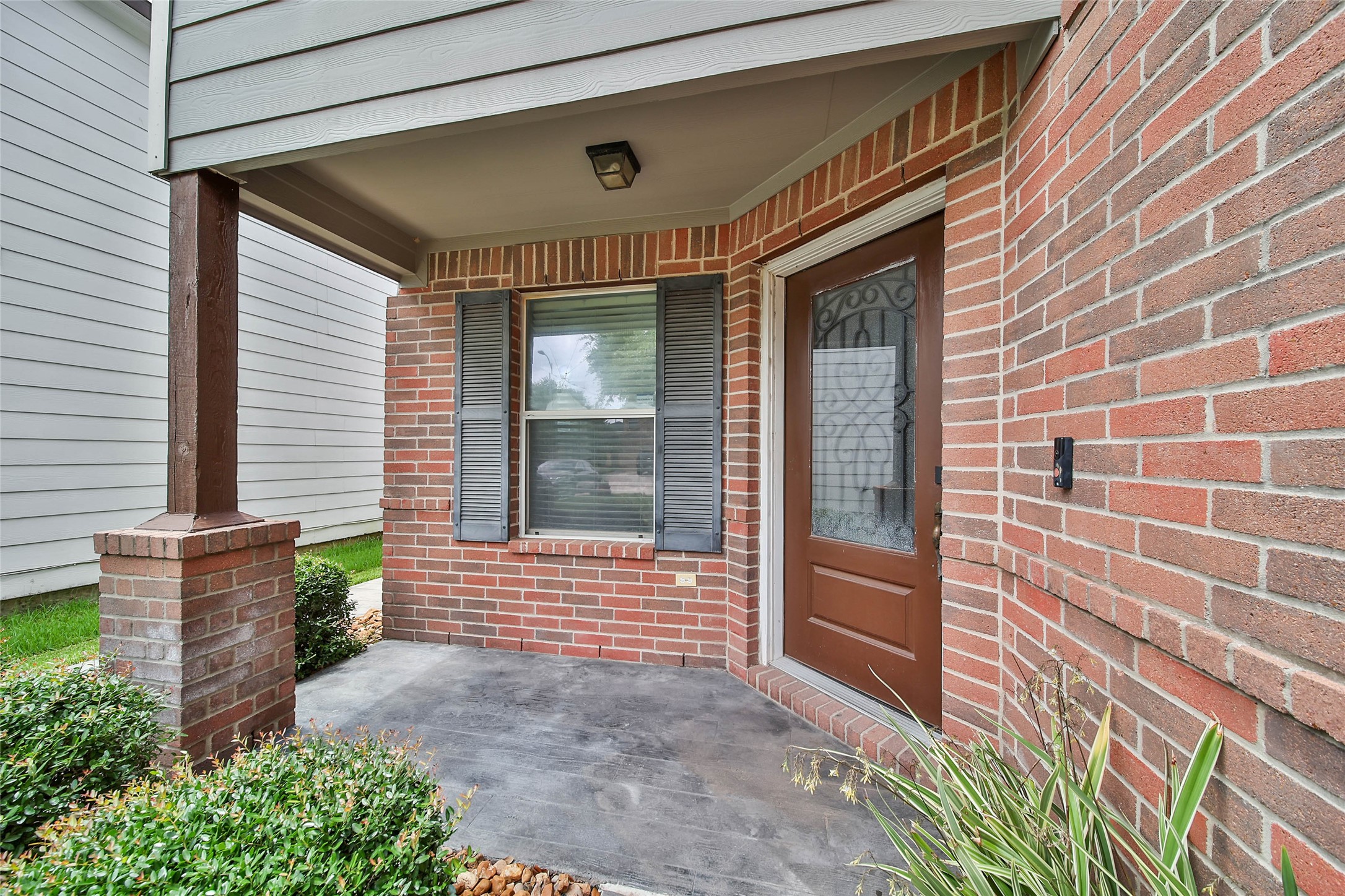711 Remwick Dr Property Photo 4