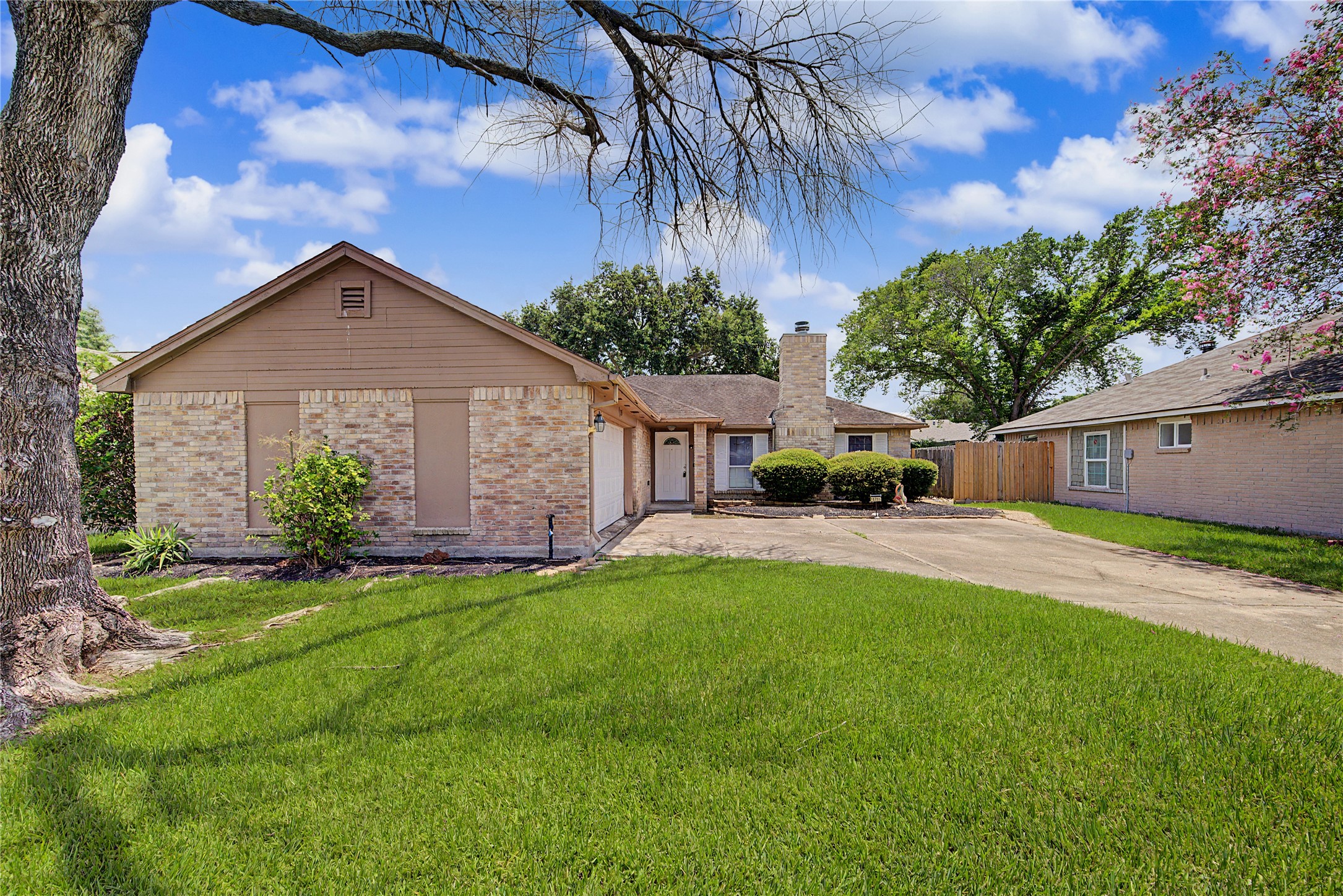 19215 Haystream Drive Property Photo 1