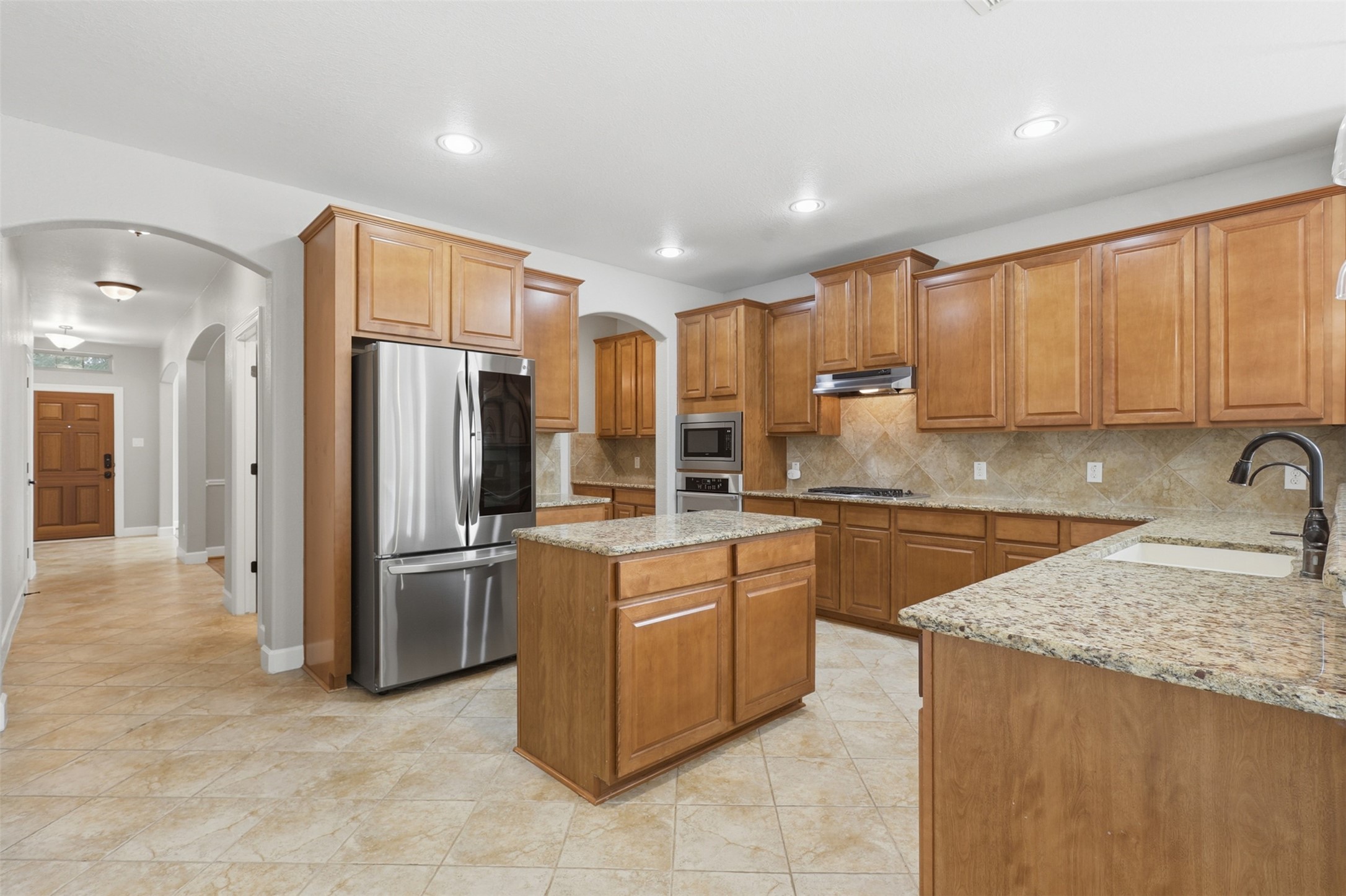 721 Rufina Street Property Photo 8