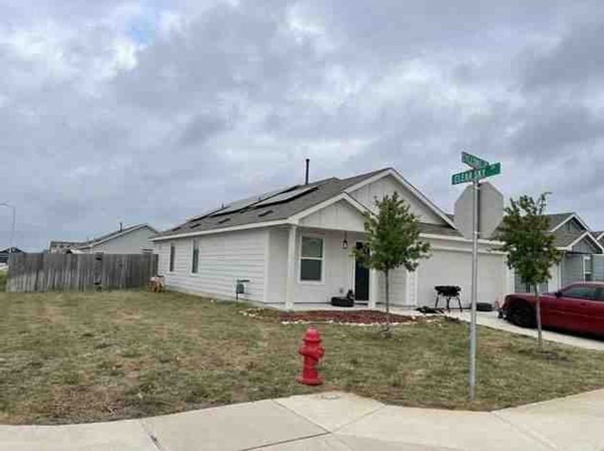 2223 Cyclone Drive Property Photo 5