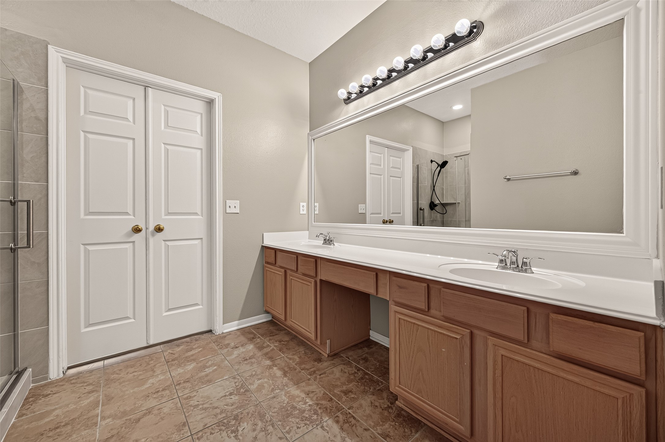 2907 Eagle Point Trail Drive Property Photo 14
