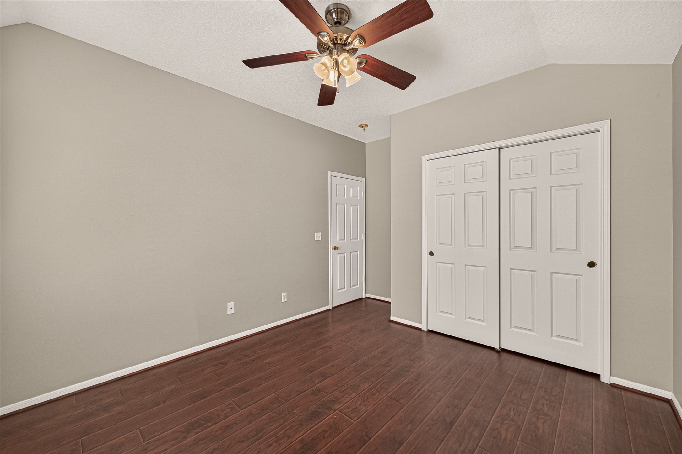 2907 Eagle Point Trail Drive Property Photo 18