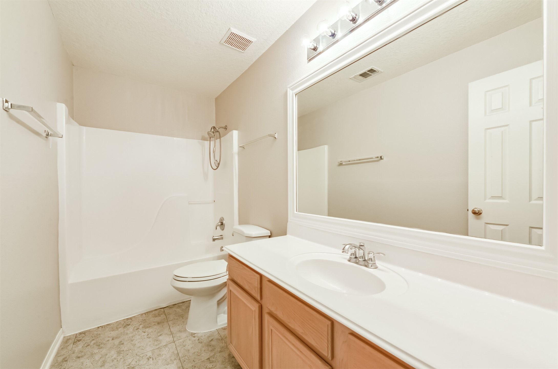2907 Eagle Point Trail Drive Property Photo 19