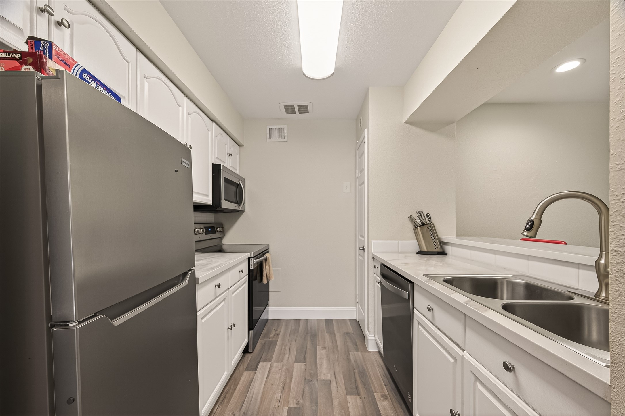 18515 Egret Bay Boulevard 1302 Property Photo 5