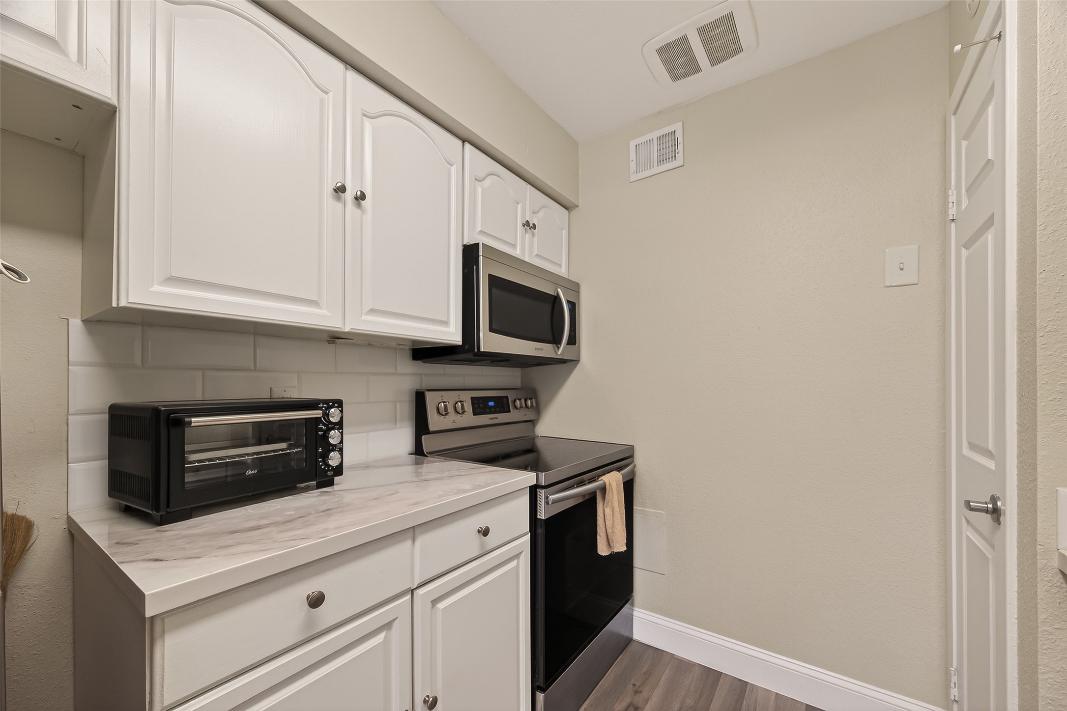 18515 Egret Bay Boulevard 1302 Property Photo 6