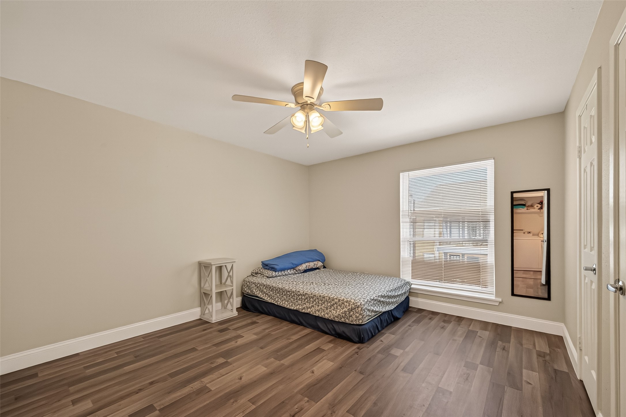 18515 Egret Bay Boulevard 1302 Property Photo 8