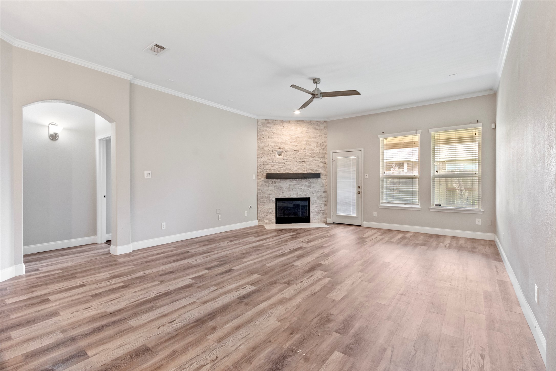 13402 Indigo Sands Drive Property Photo 10