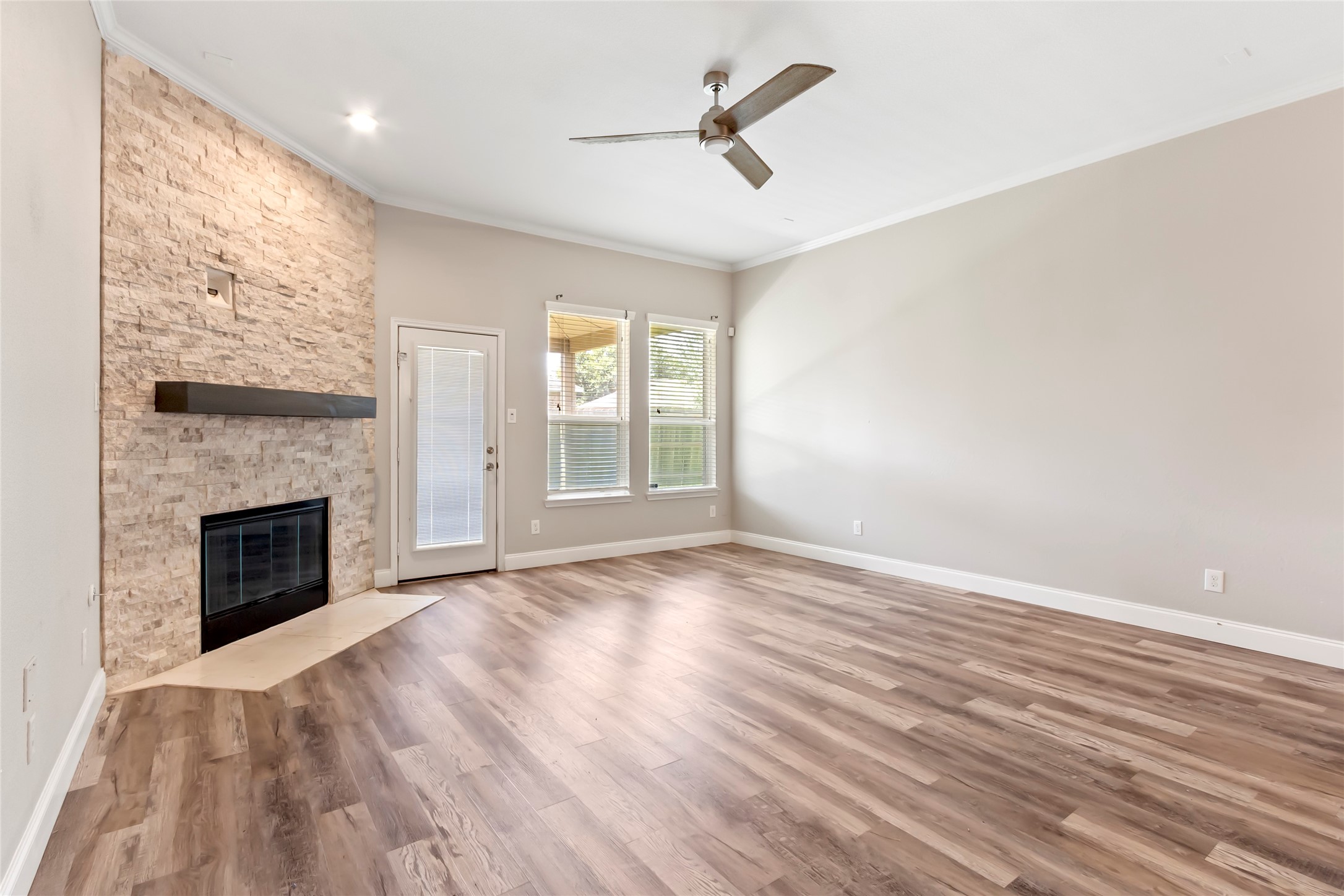 13402 Indigo Sands Drive Property Photo 11