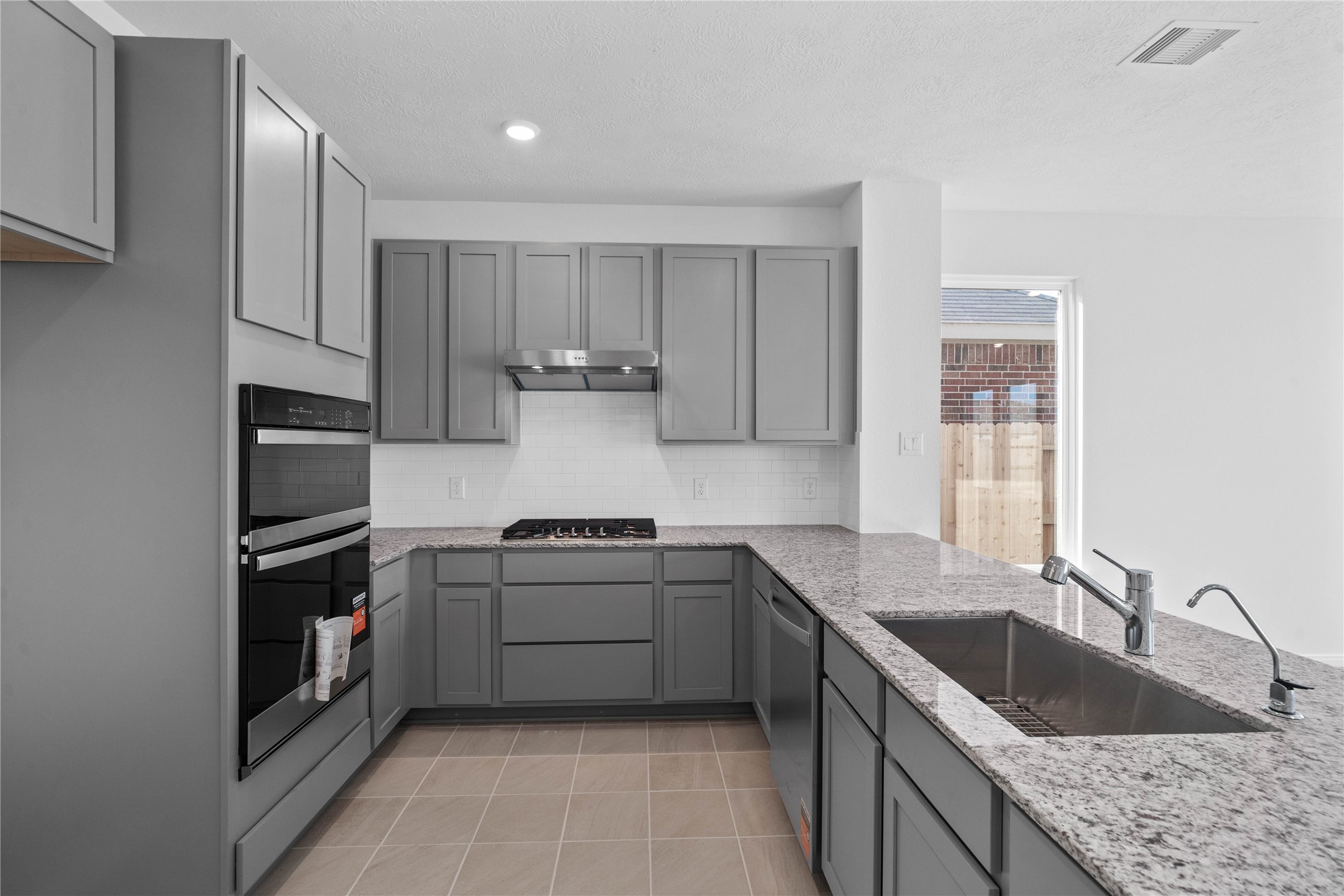 25414 Saguaro Ridge Drive Property Photo 13