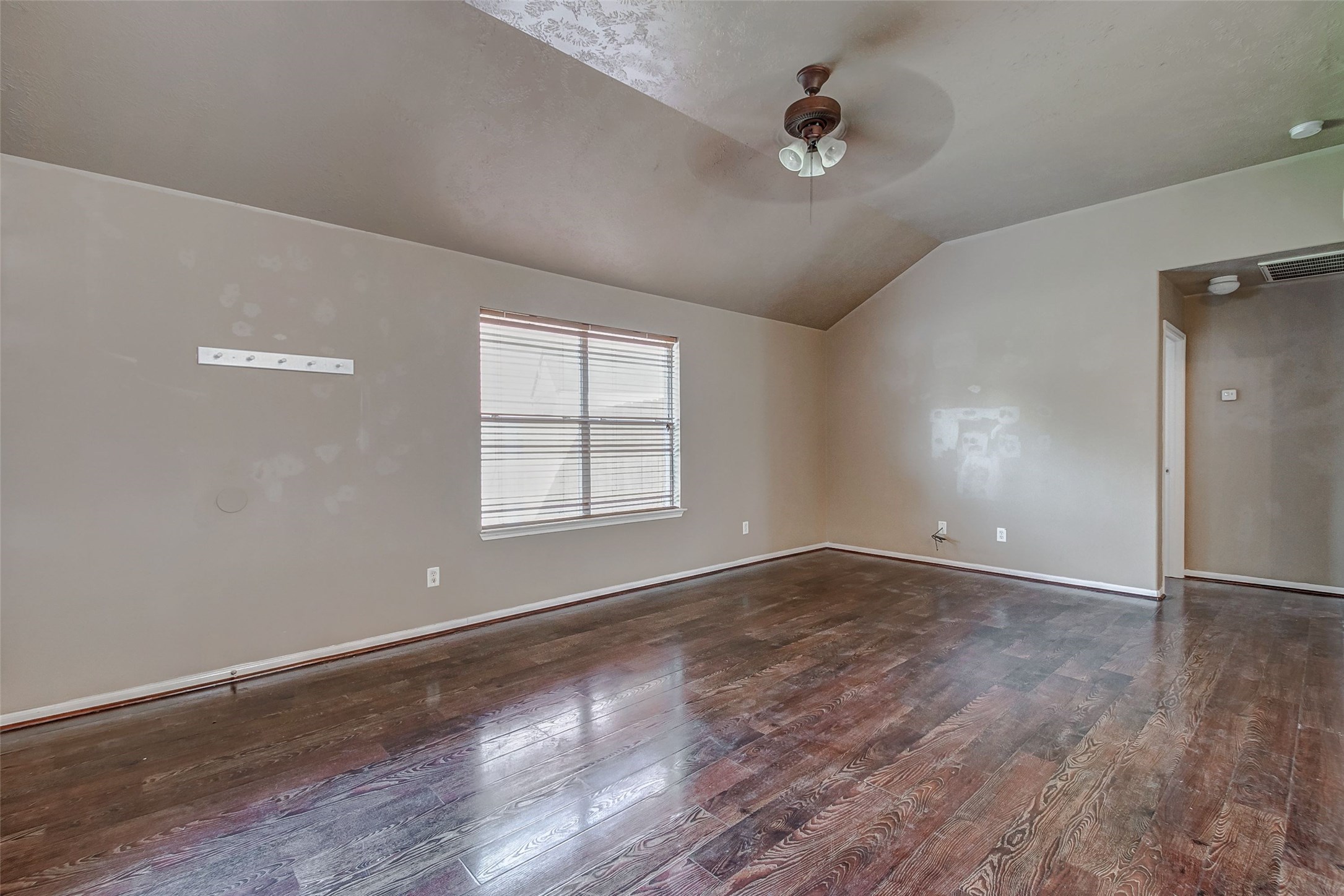 3906 Portman Glen Lane Property Photo 5