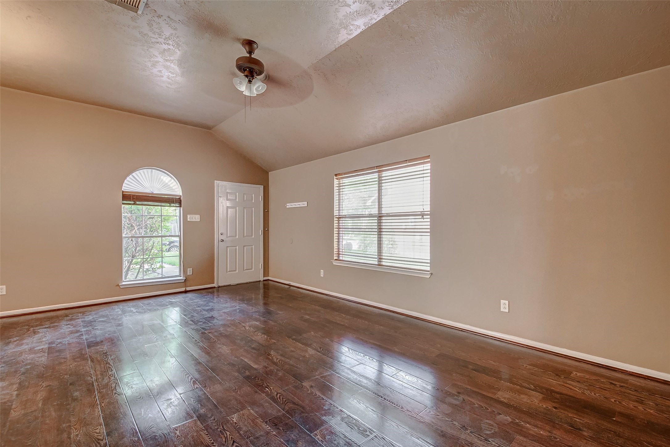 3906 Portman Glen Lane Property Photo 6