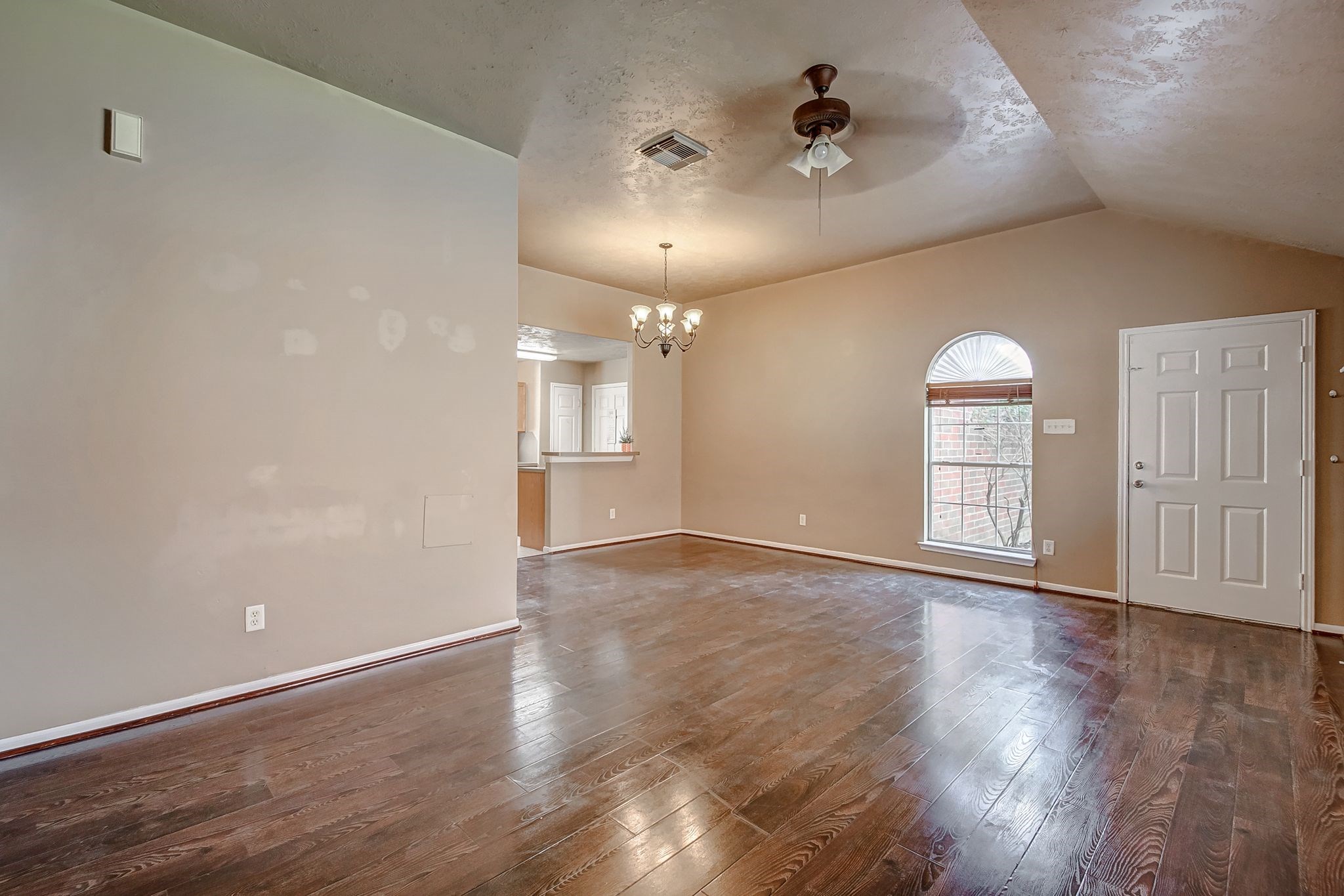 3906 Portman Glen Lane Property Photo 7