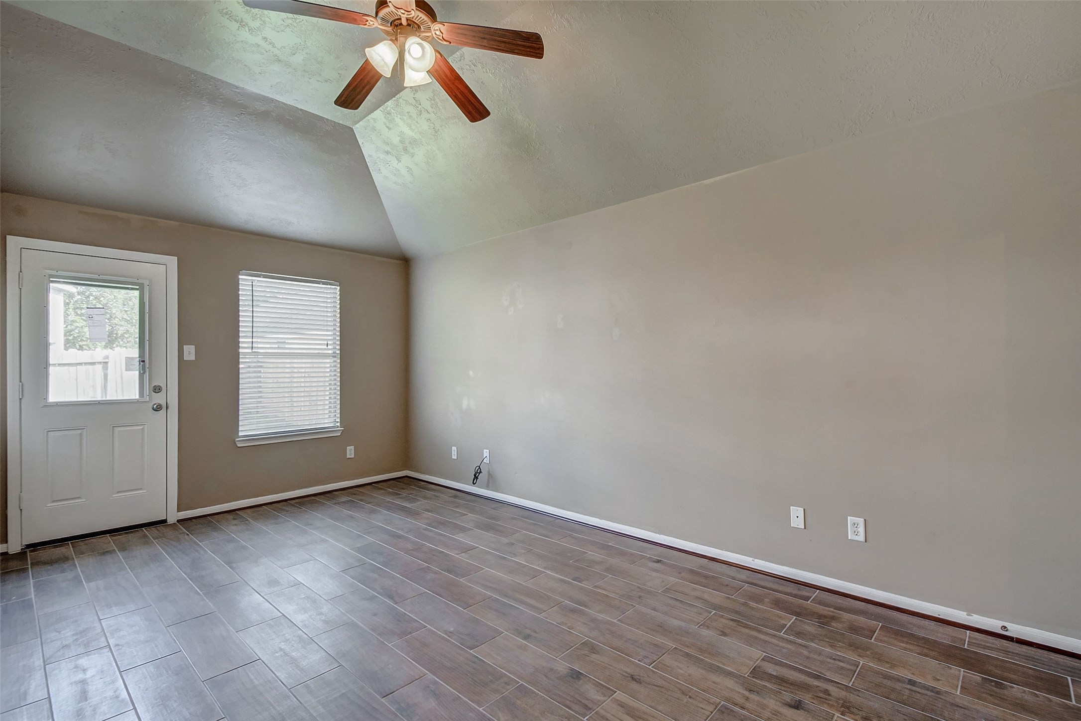 3906 Portman Glen Lane Property Photo 13