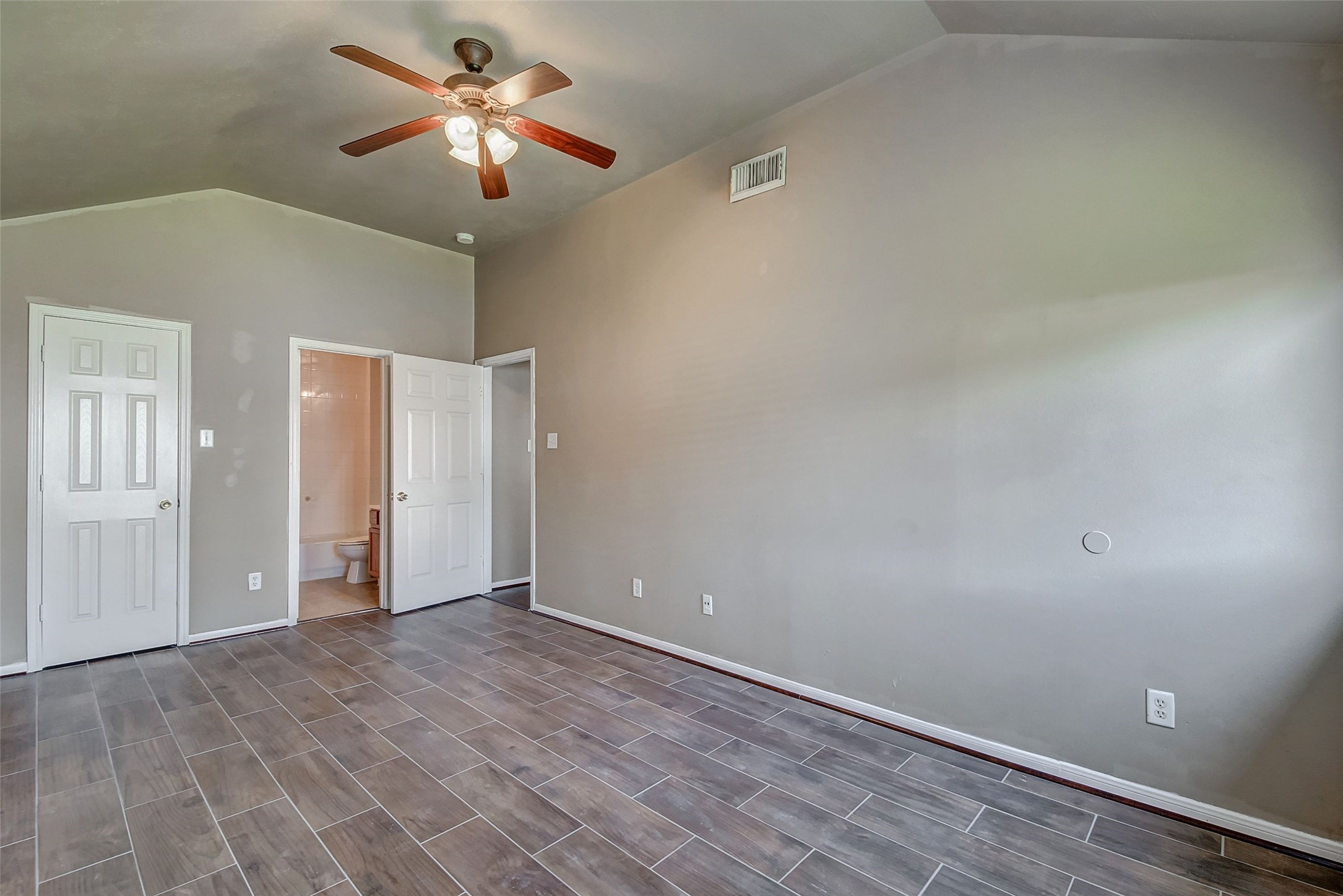 3906 Portman Glen Lane Property Photo 14