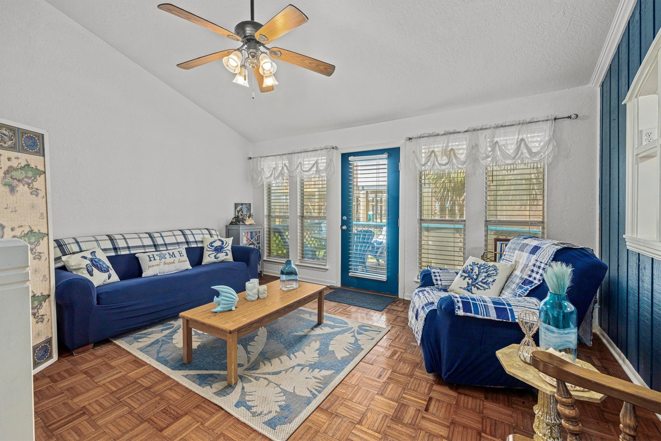 13002 Buccaneer Parkway Property Photo 10