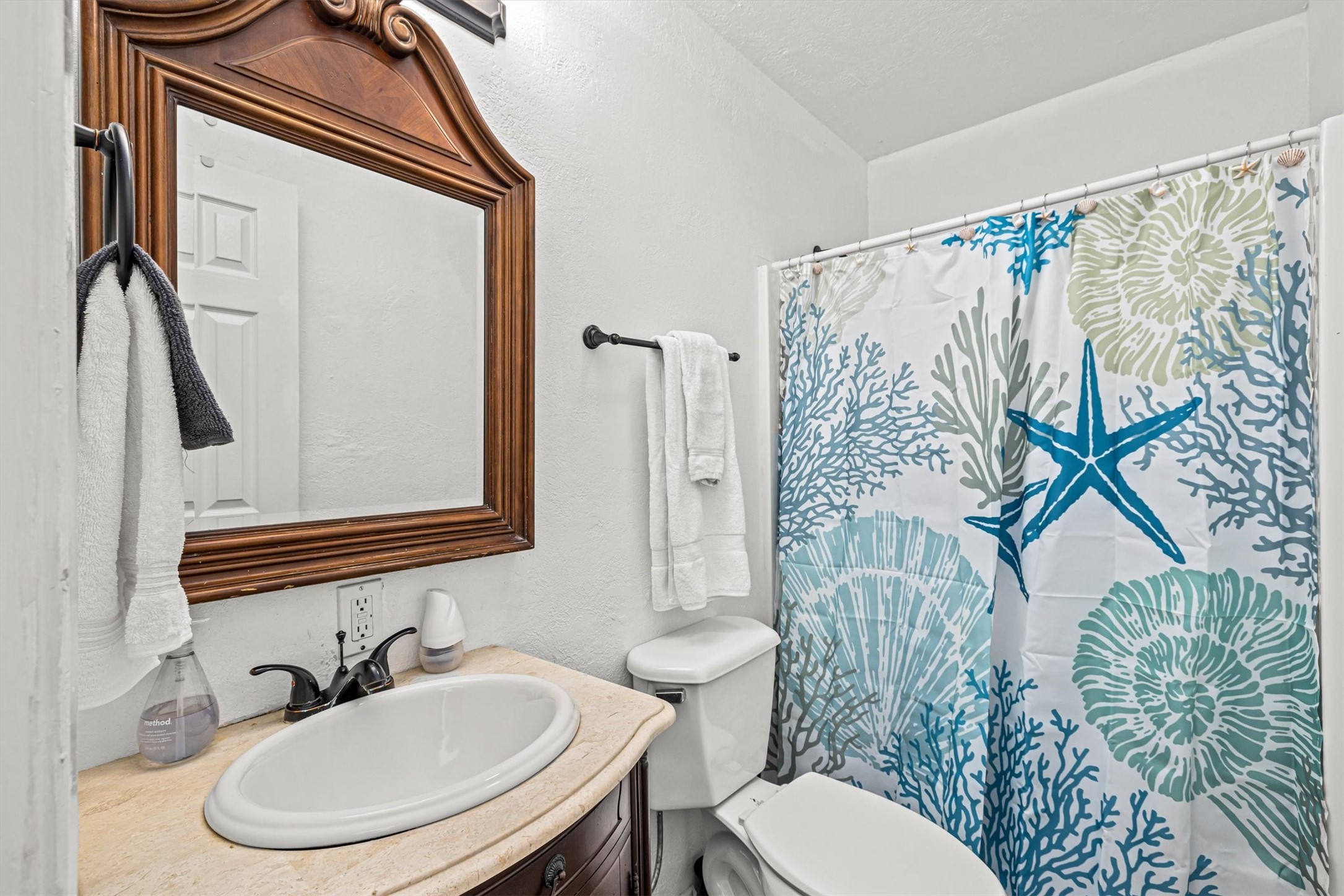 13002 Buccaneer Parkway Property Photo 20