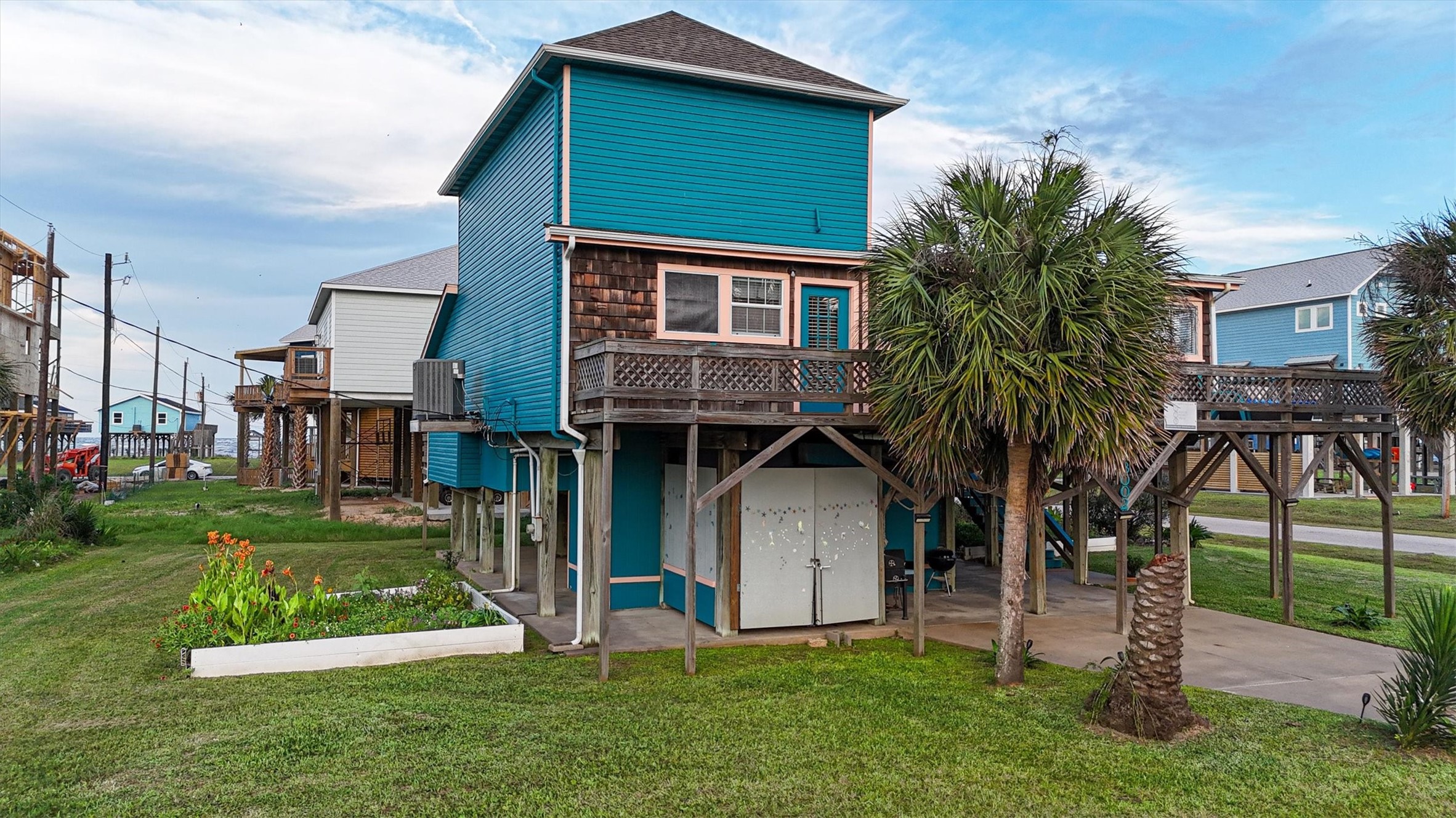 13002 Buccaneer Parkway Property Photo 37