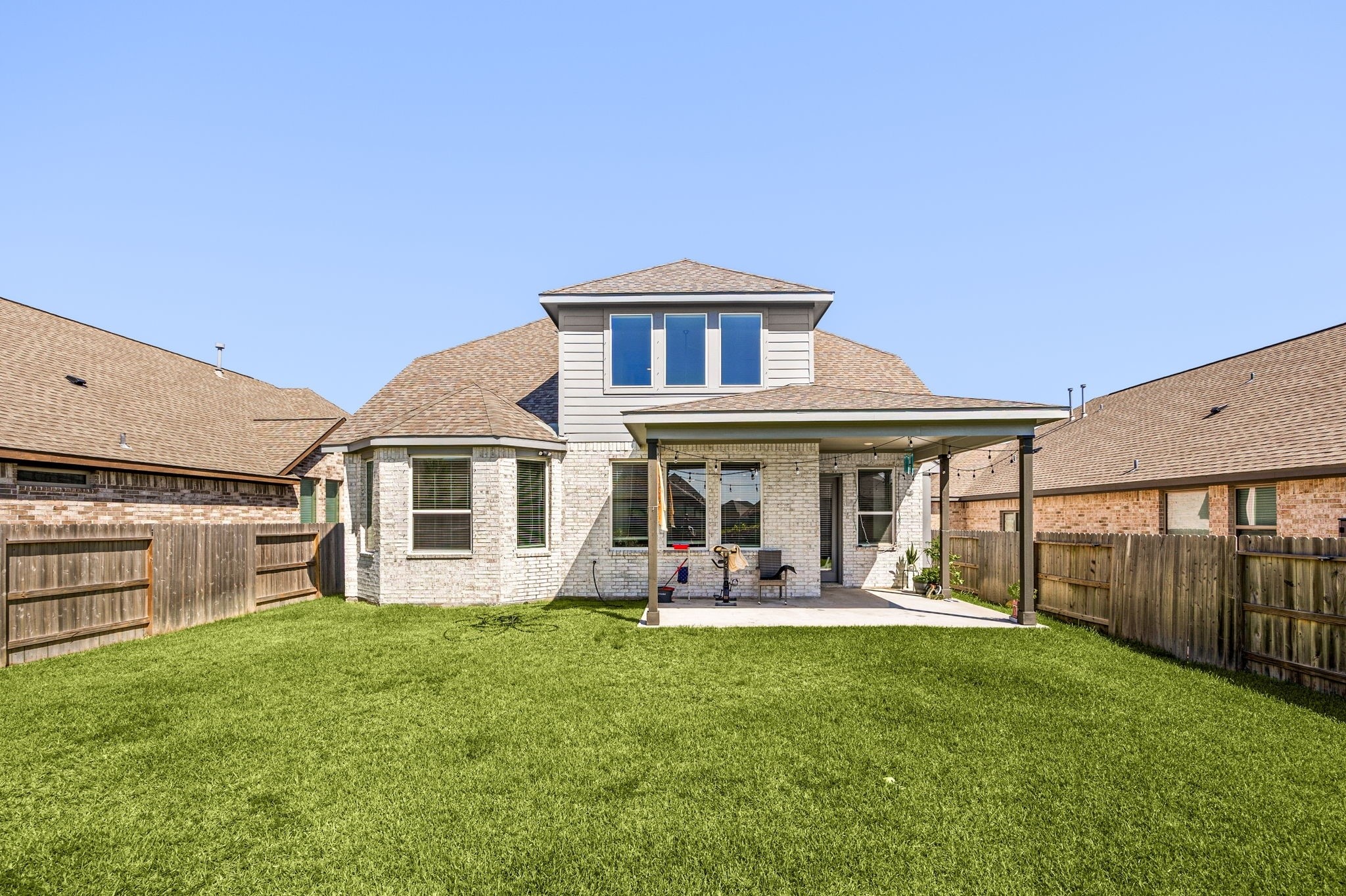 419 Amistad Court Property Photo 2