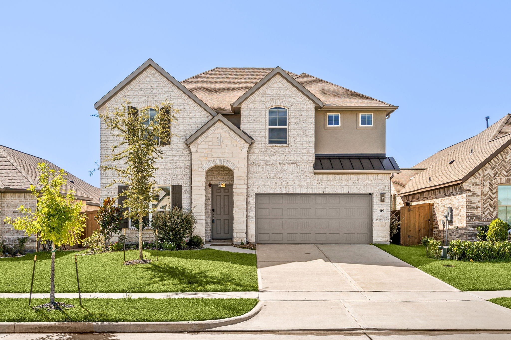 419 Amistad Court Property Photo 3