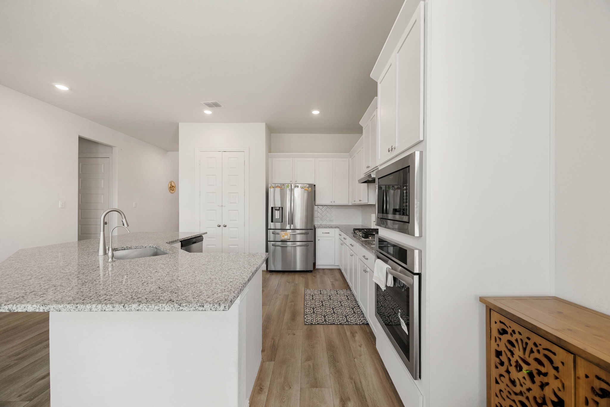 419 Amistad Court Property Photo 7