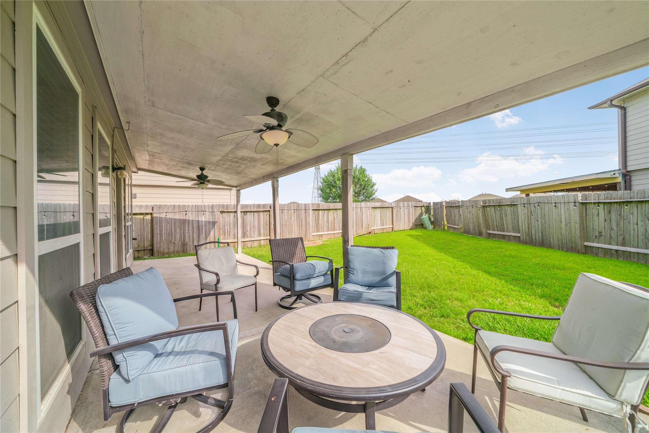 1602 Royal Grantham Court Property Photo 4