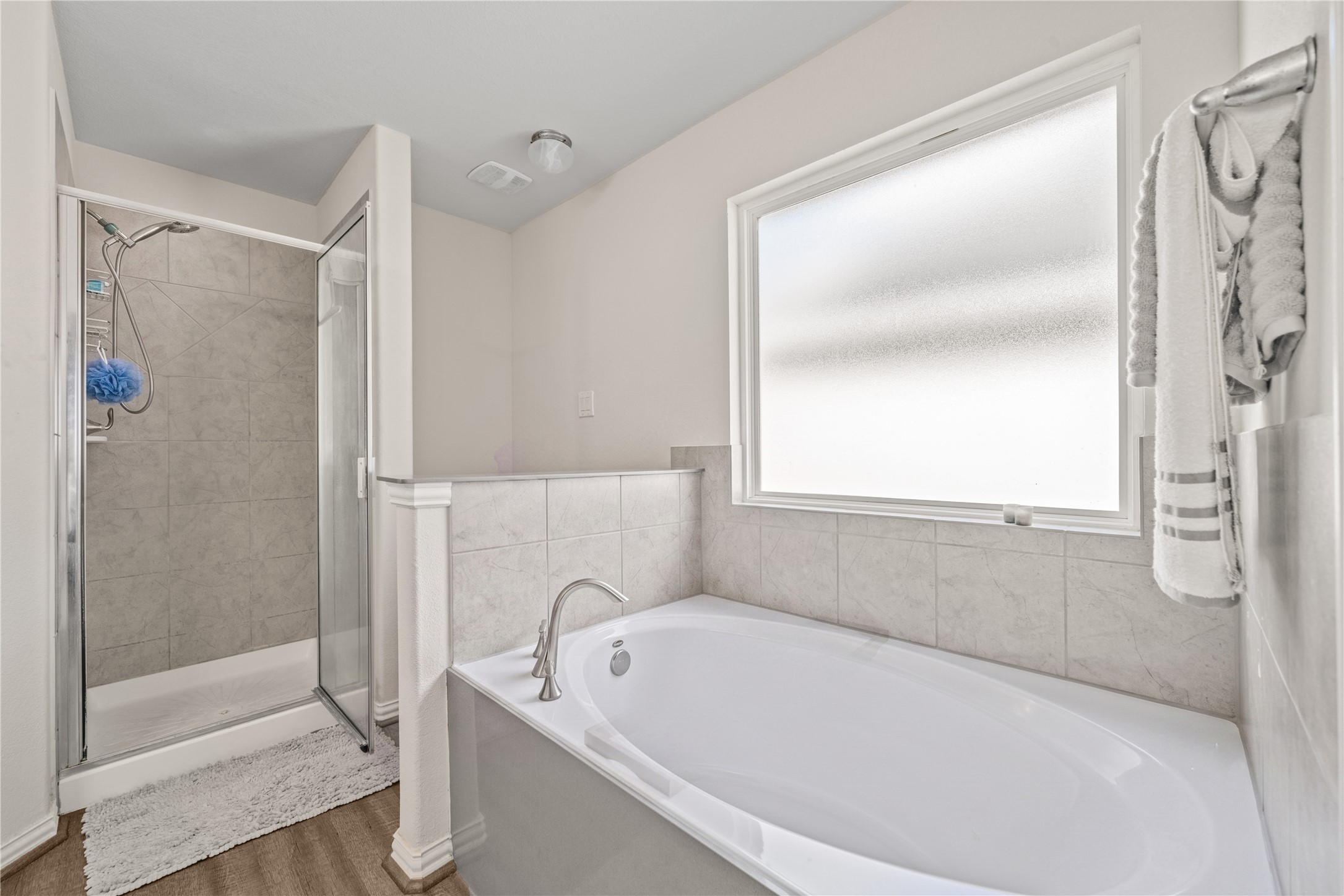 1602 Royal Grantham Court Property Photo 15