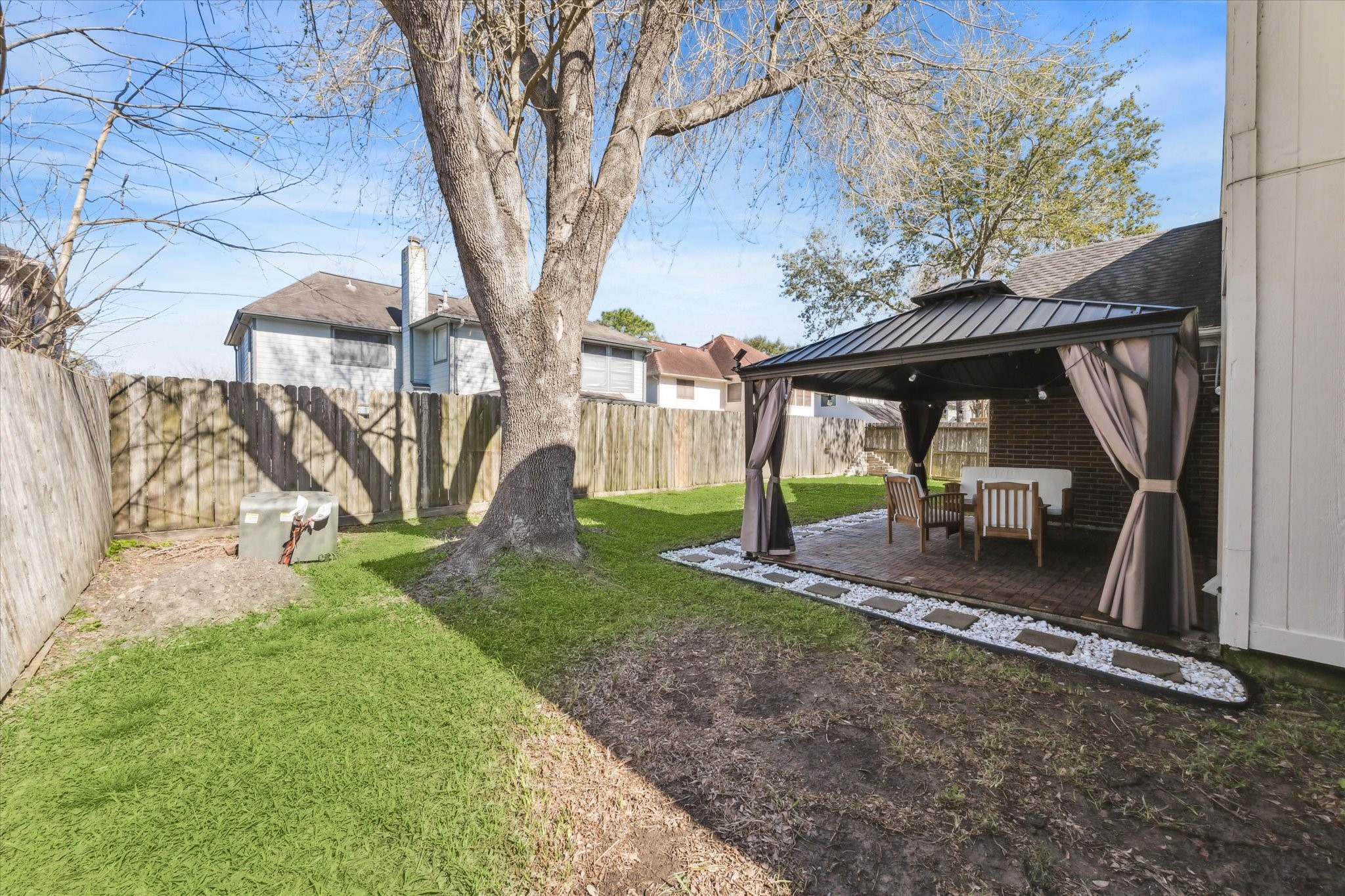 1037 Glenview Drive Property Photo 30
