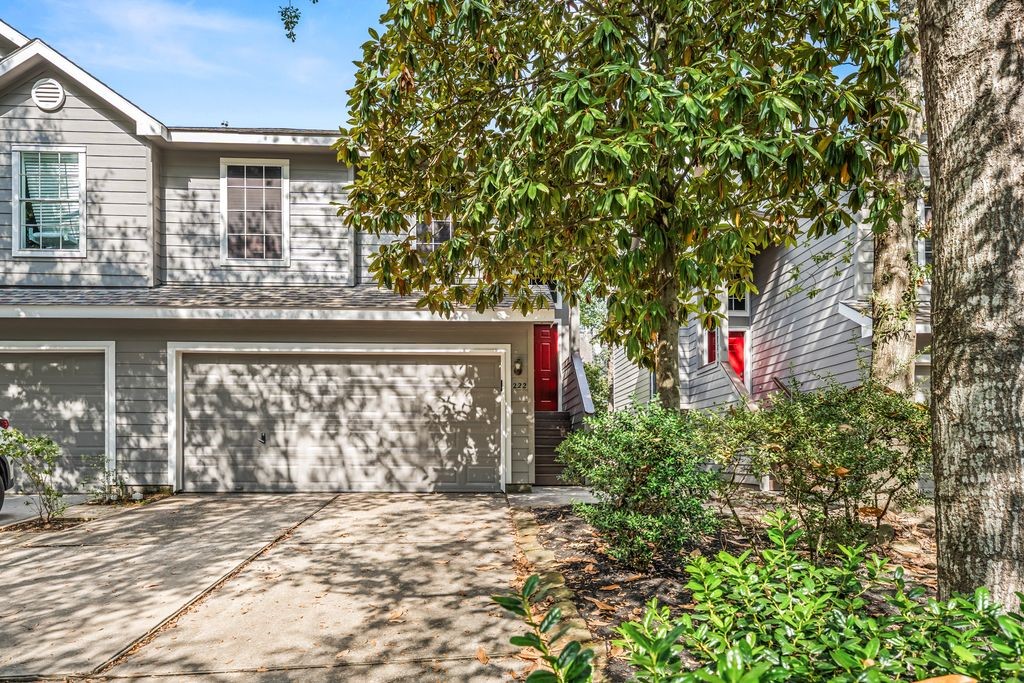 222 Blushwood Place Property Photo 1
