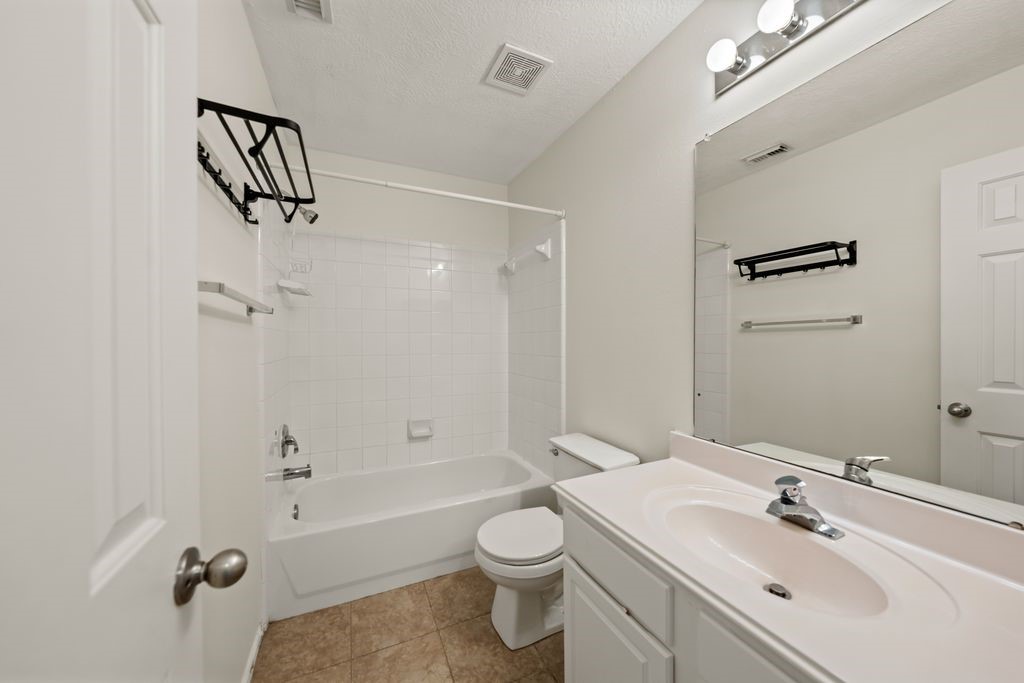 222 Blushwood Place Property Photo 10