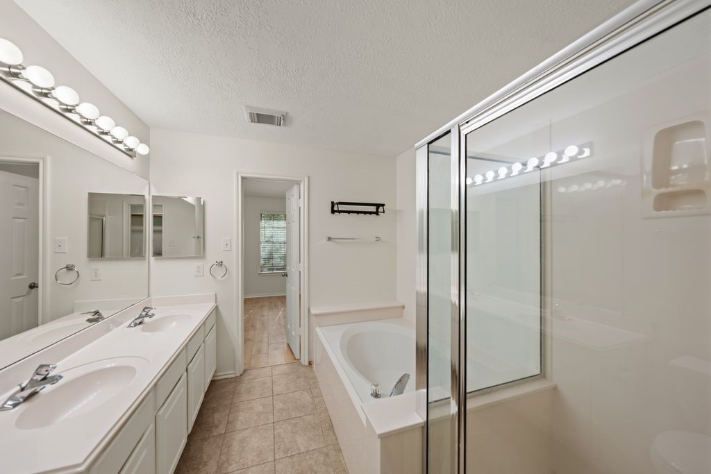 222 Blushwood Place Property Photo 11