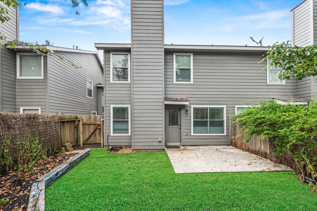 222 Blushwood Place Property Photo 17