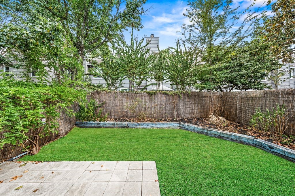 222 Blushwood Place Property Photo 18