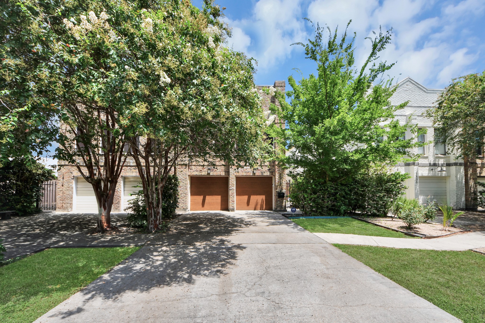 1810 Nicholson Street Property Photo 2