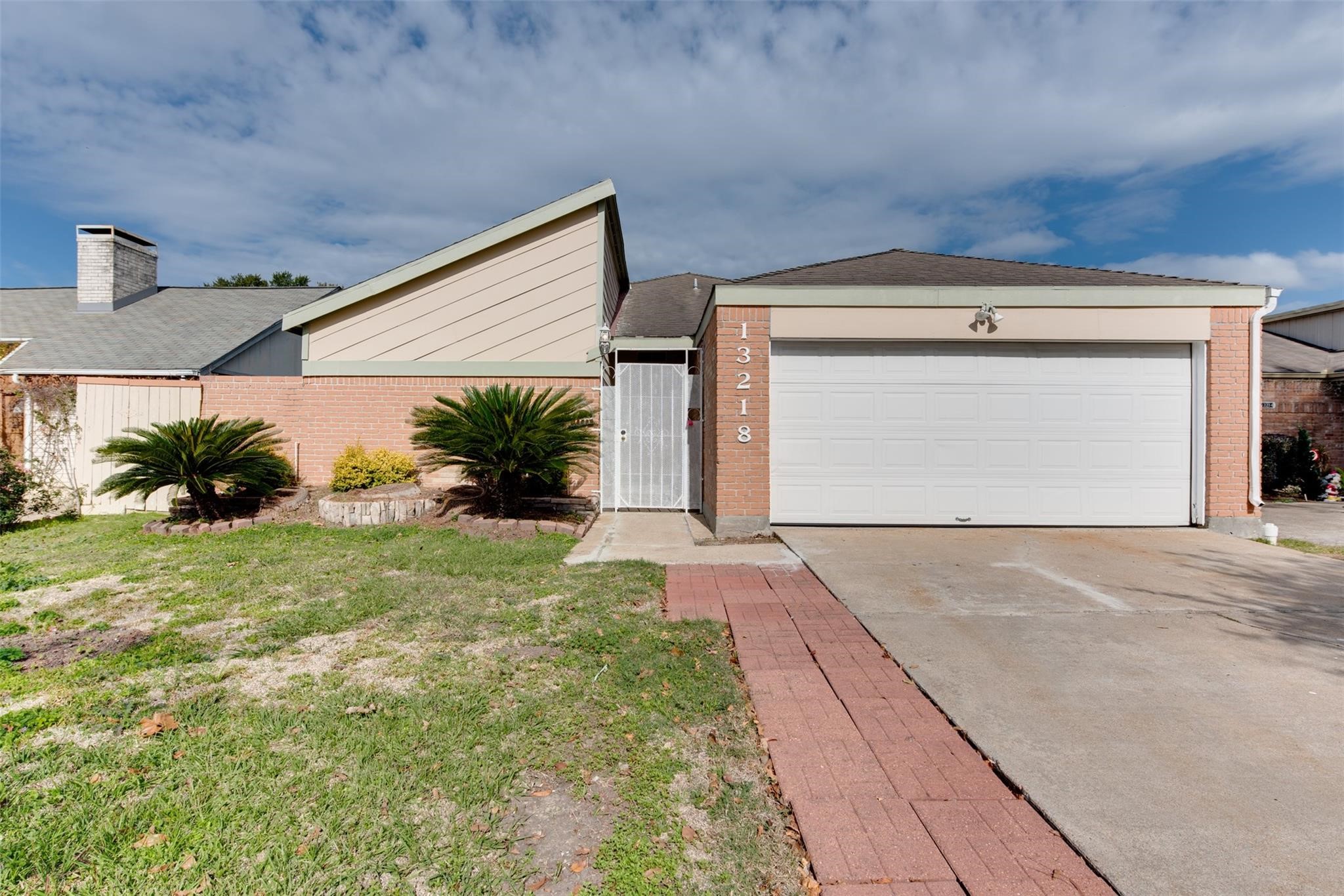 13218 Avonshire Drive Property Photo 2