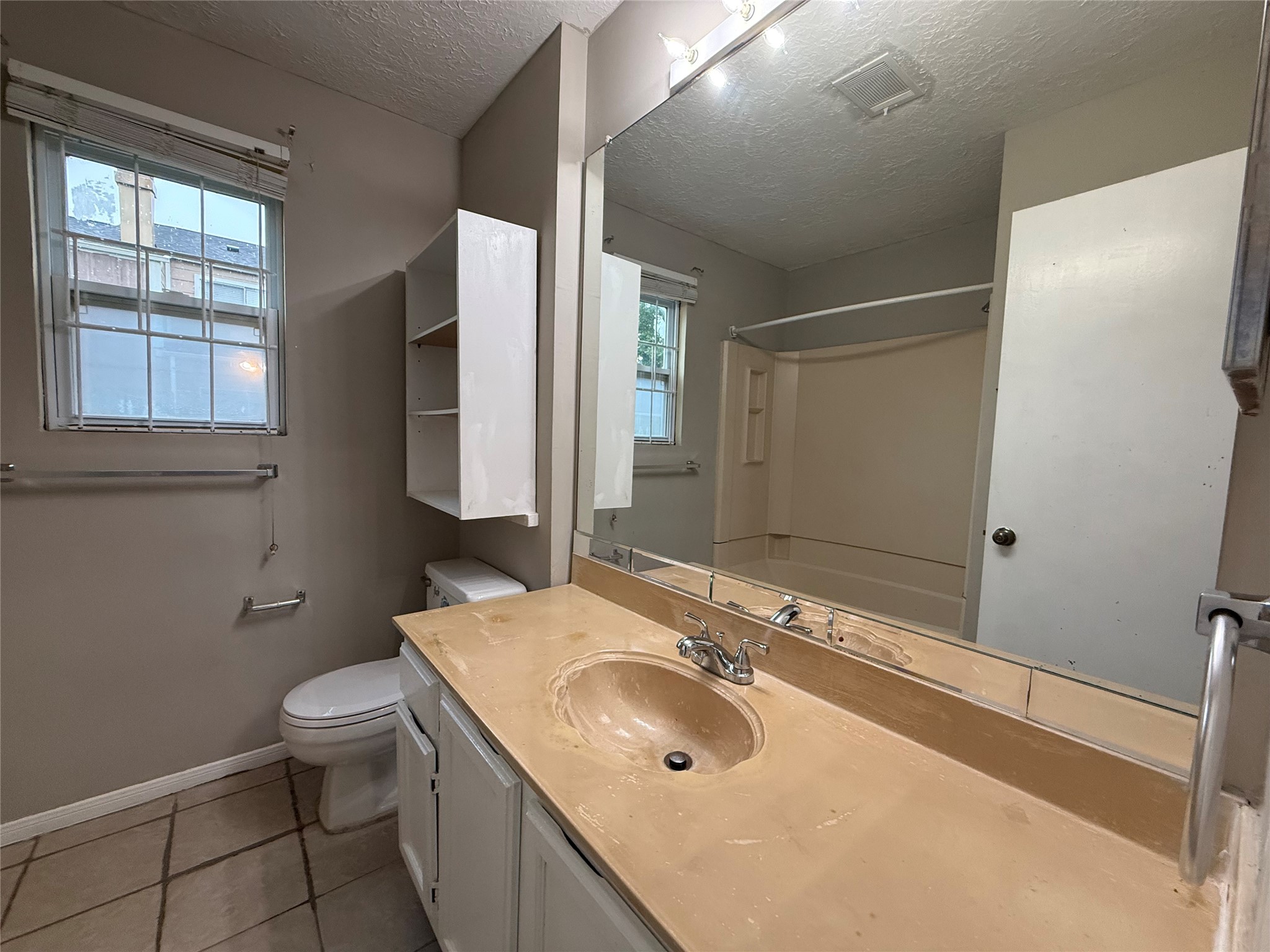 13218 Avonshire Drive Property Photo 6