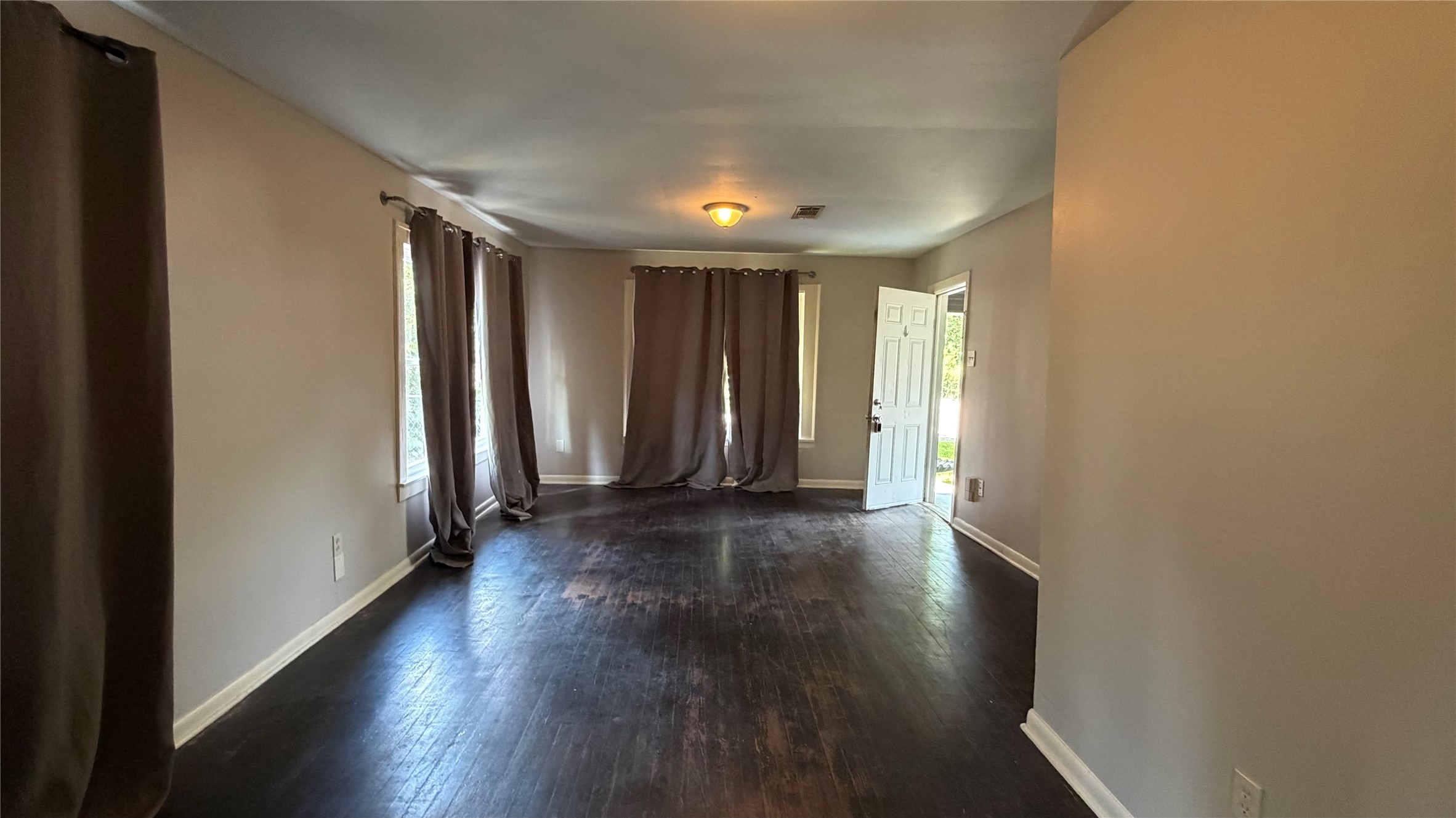 4017 Baden Street Property Photo 10