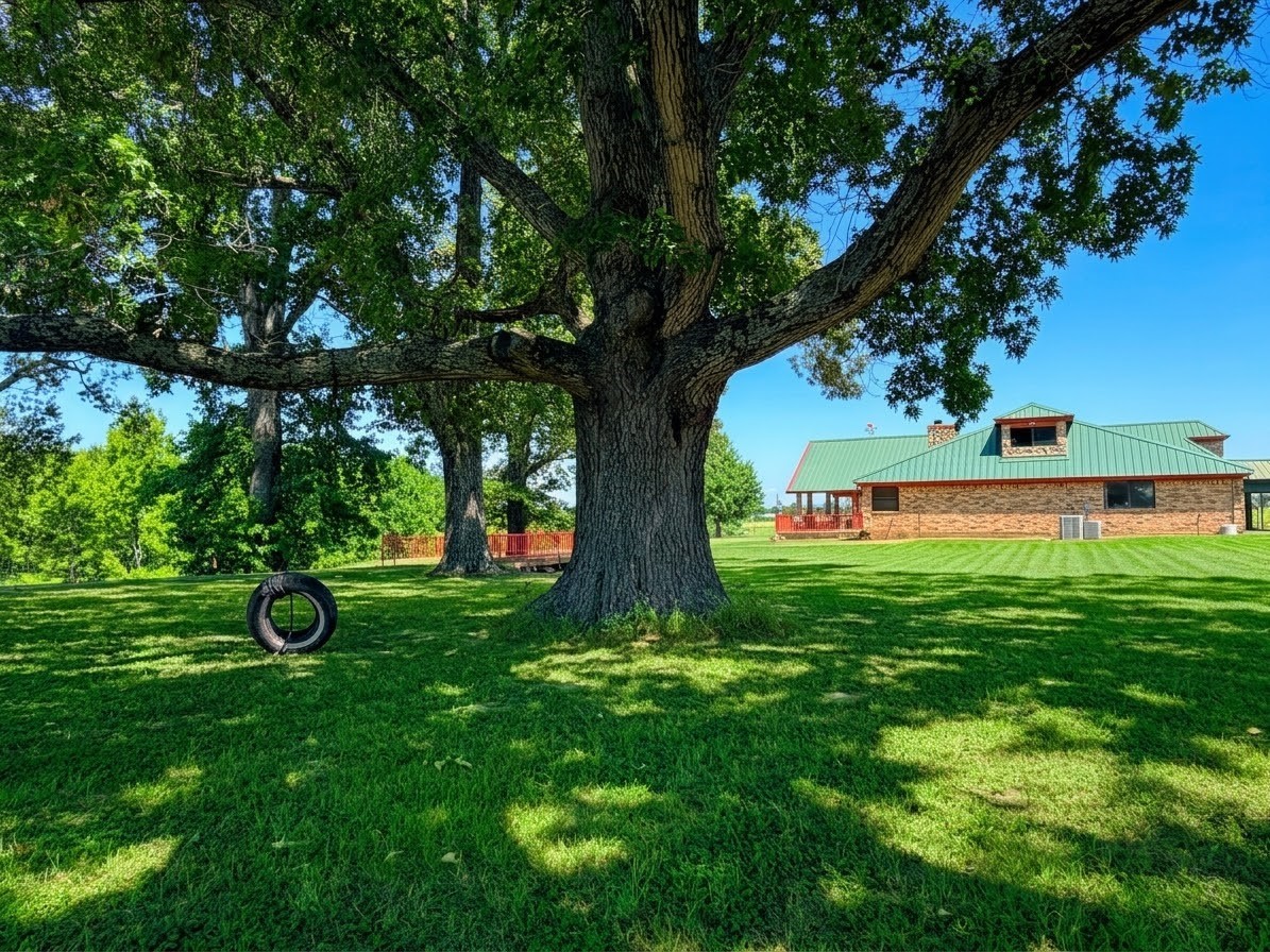 6622 County Road 360 Property Photo 5