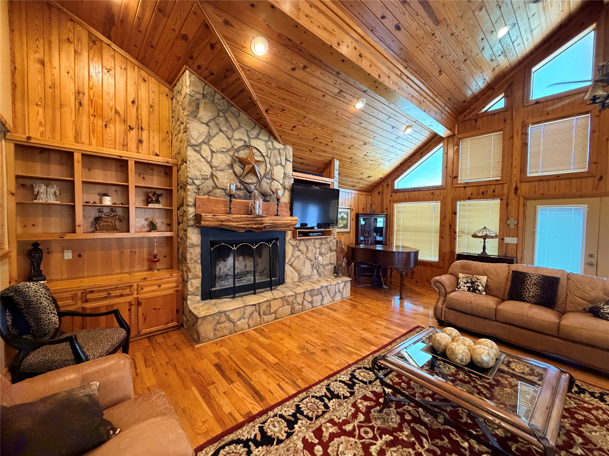 6622 County Road 360 Property Photo 8