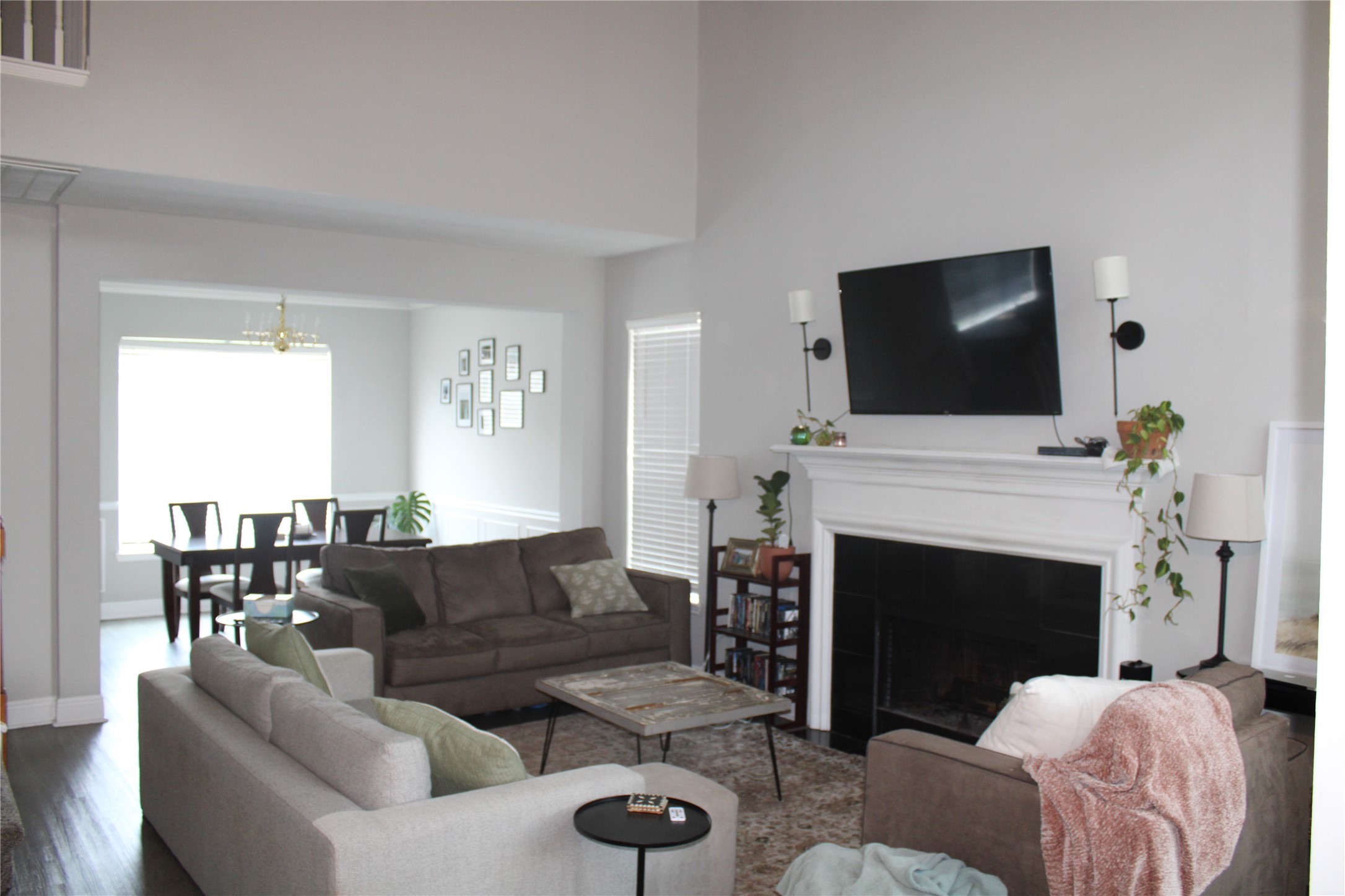 7018 Crystal Dowels Drive Property Photo 3