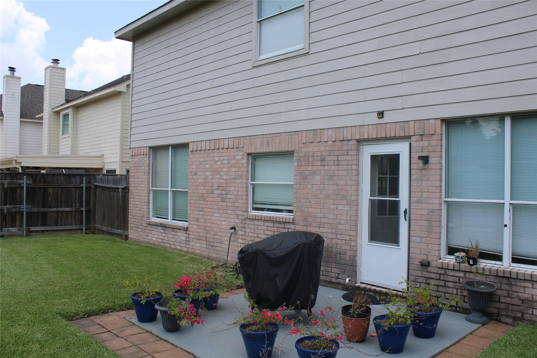 7018 Crystal Dowels Drive Property Photo 12